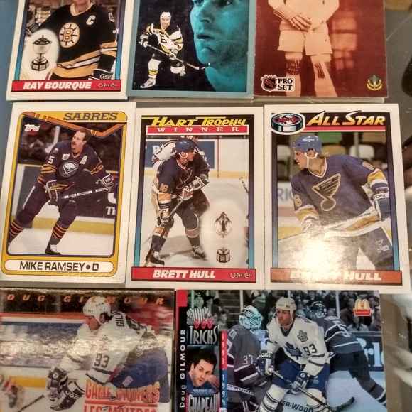 Hockey cards, yg's and jerseys and more - Picture 6 of 16